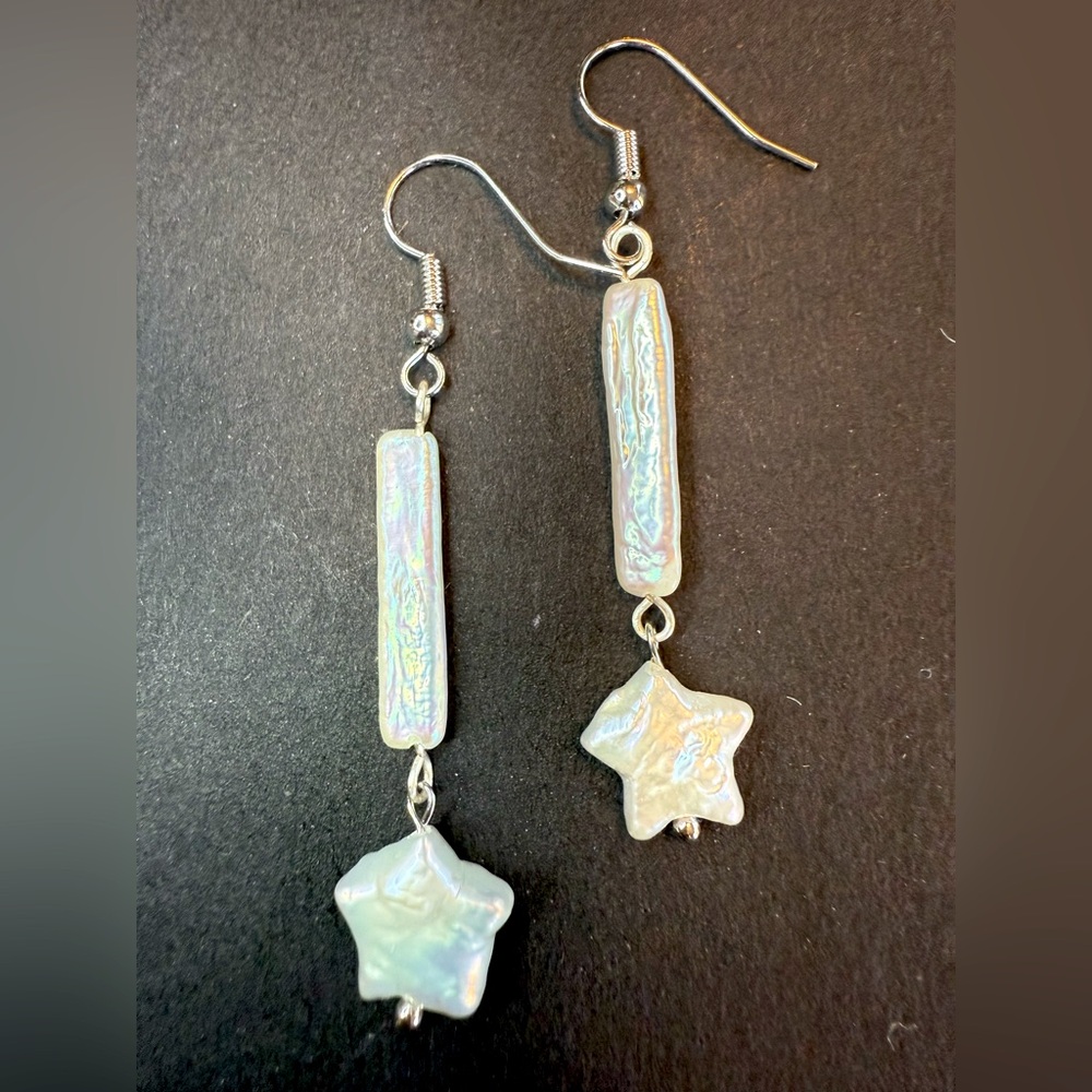 Pearl earrings with stars